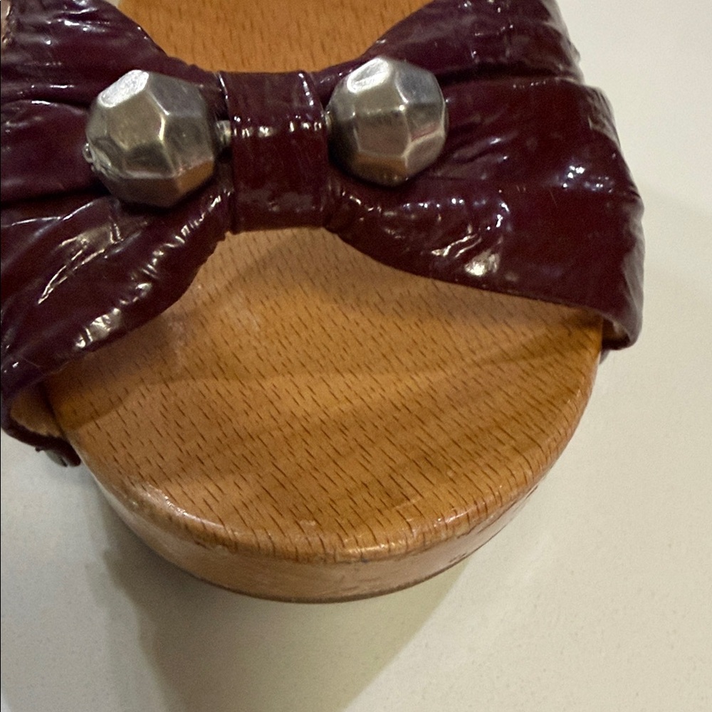 Marc Jacobs Wood Burgundy Mules with Bow Accent-Y2K - Picture 5 of 10
